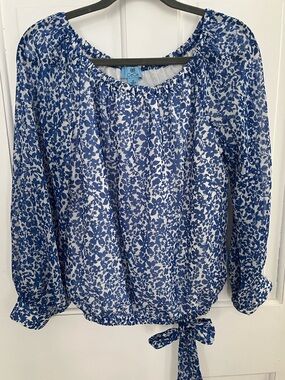 Crave Blouse blue white delicate floral print size M